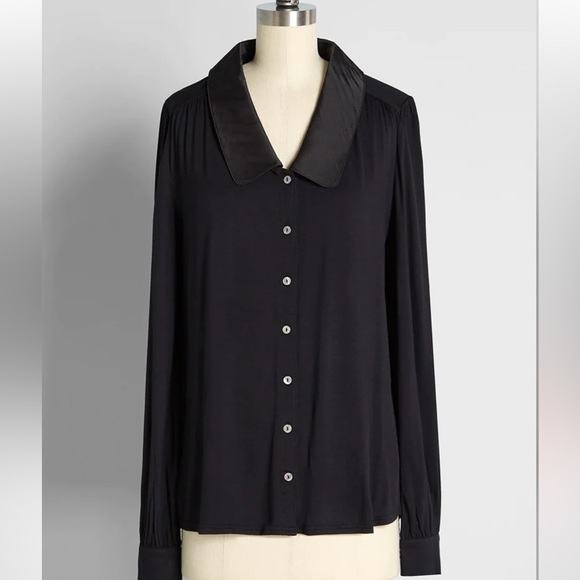 Modcloth Tops - ModCloth Be Buzzworthy button-up top